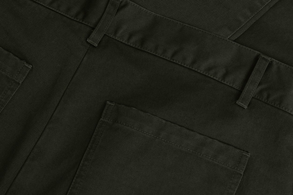  a second grade Heavy Twill Chino that did not pass quality controls due to twisting of the side-seam